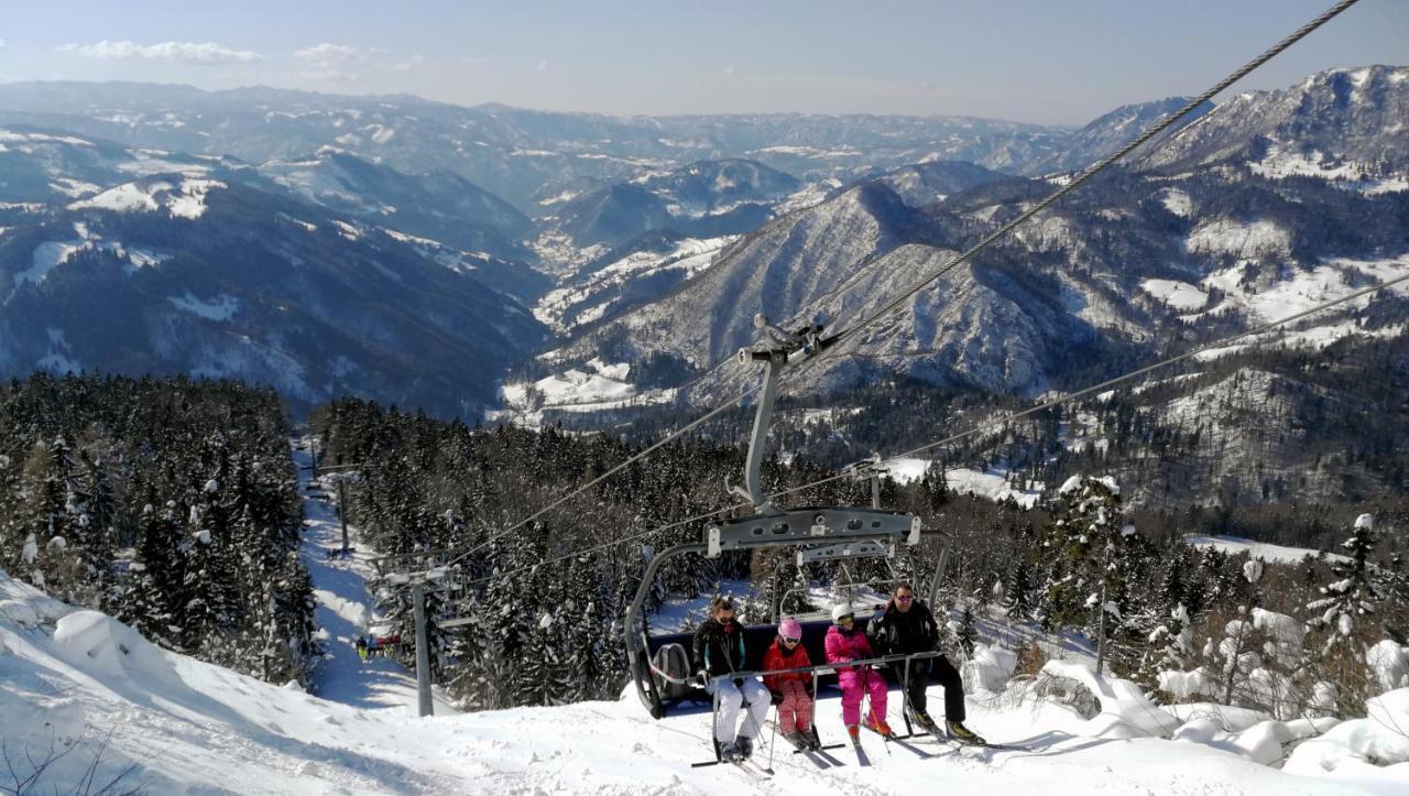 Alpska Perla Apartments 采尔克诺 外观 照片